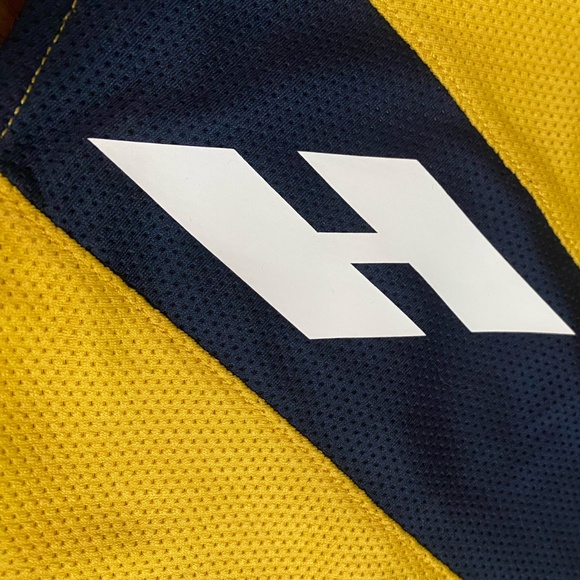 Tracksmith Member’s Exclusive Singlet - Hare AC - Medium - Picture 7 of 8